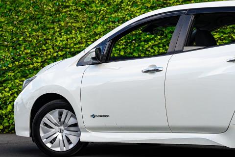 2019 Nissan Leaf 40S 86% SOH - Thumbnail