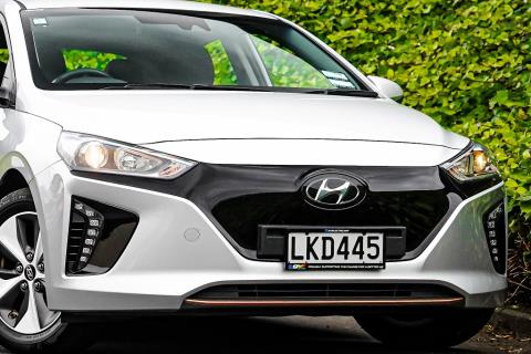 2018 Hyundai Ioniq EV 88kW - Thumbnail