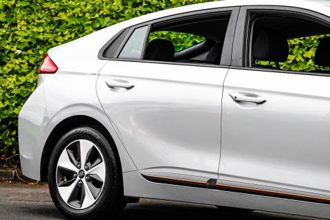 2018 Hyundai Ioniq EV 88kW - Thumbnail