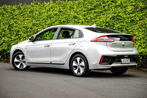 2018 Hyundai Ioniq EV 88kW - Thumbnail