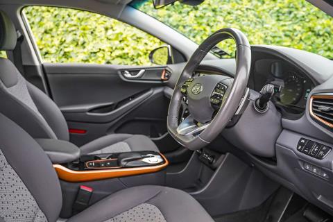 2018 Hyundai Ioniq EV 88kW - Thumbnail