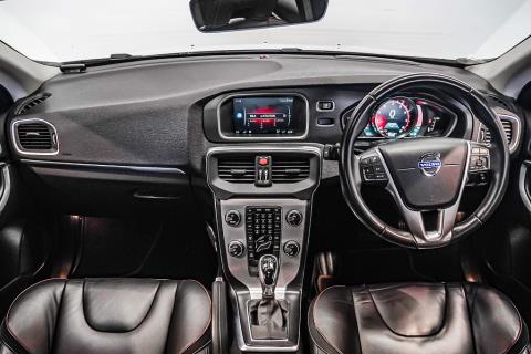 2015 Volvo V40 Ocean Race Edition - Thumbnail