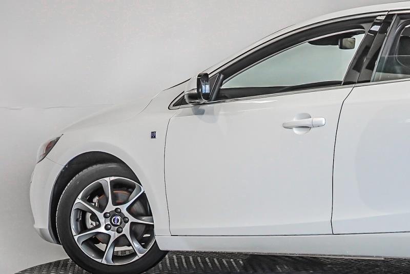 2015 Volvo V40 Ocean Race Edition