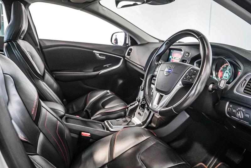 2015 Volvo V40 Ocean Race Edition