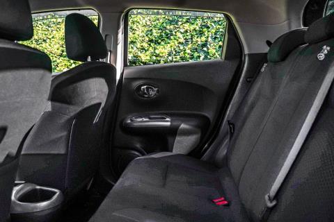 2014 Nissan Juke 15RX Type V - Thumbnail