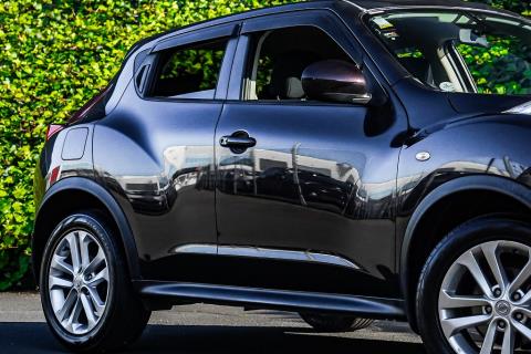 2014 Nissan Juke 15RX Type V - Thumbnail
