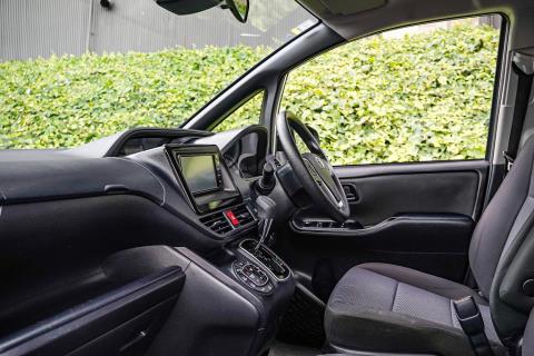 2019 Toyota Voxy X 4WD / Noah - Thumbnail