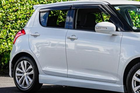 2014 Suzuki Swift RS - Thumbnail