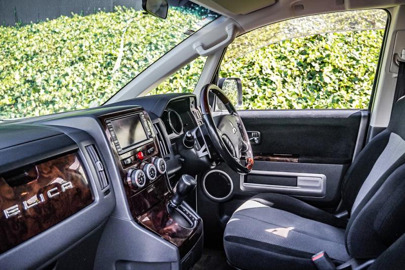 2012 Mitsubishi Delica D:5 Chamonix