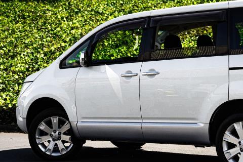 2012 Mitsubishi Delica D:5 Chamonix - Thumbnail