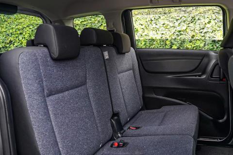 2015 Toyota Sienta Hybrid 7 Seater - Thumbnail