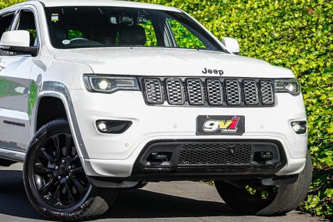 2020 Jeep Grand Cherokee Altitude - Thumbnail