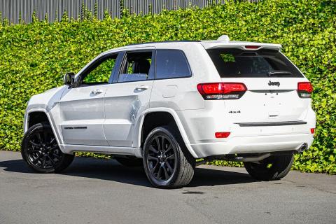 2020 Jeep Grand Cherokee Altitude - Thumbnail