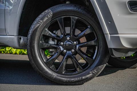 2020 Jeep Grand Cherokee Altitude - Thumbnail