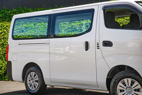 2018 Nissan NV350 / Caravan 5 Door - Thumbnail