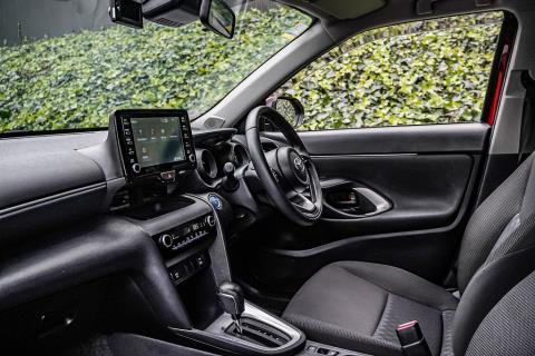 2021 Toyota Yaris Cross Hybrid G - Thumbnail