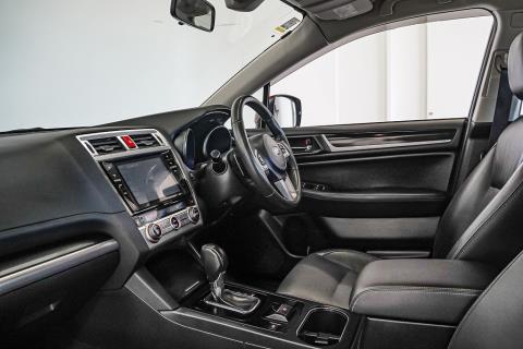 2014 Subaru Legacy B4 Limited 4WD - Thumbnail