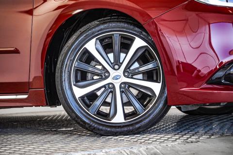 2014 Subaru Legacy B4 Limited 4WD - Thumbnail
