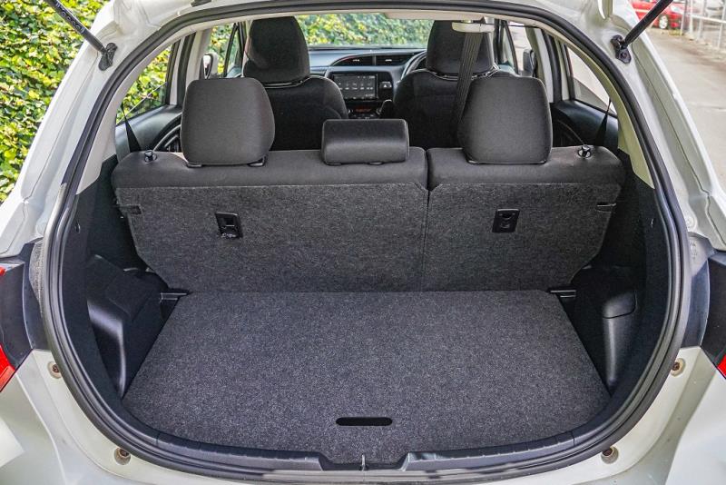 2017 Toyota Vitz Hybrid / Yaris