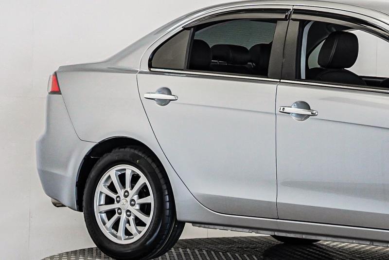 2012 Mitsubishi Galant Fortis / Lancer