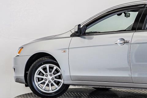 2012 Mitsubishi Galant Fortis / Lancer - Thumbnail