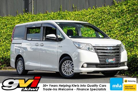 2017 Toyota Noah G / Voxy