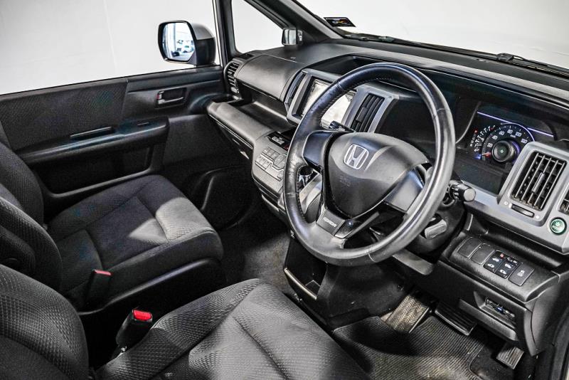 2011 Honda Step Wagon