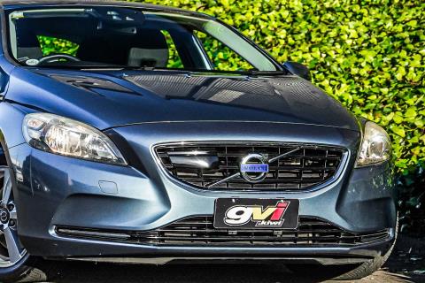 2014 Volvo V40 T4 Hatchback - Thumbnail