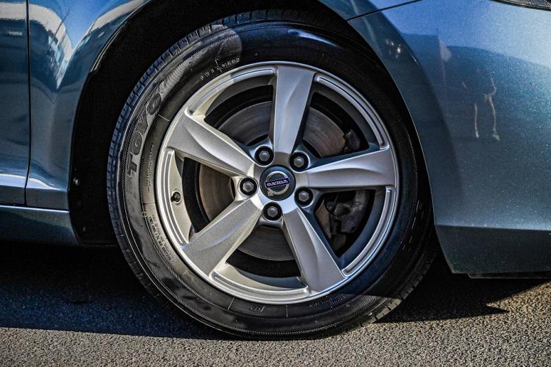 2014 Volvo V40 T4 Hatchback