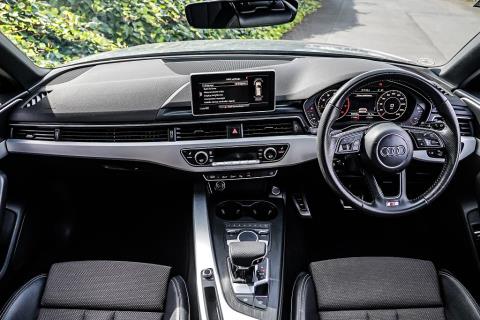 2018 Audi A4 2.0TFSI S Line - Thumbnail