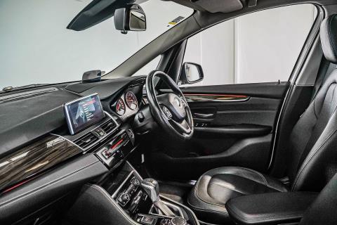 2015 Bmw 220i 7 Seater - Thumbnail