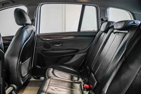 2015 Bmw 220i 7 Seater - Thumbnail