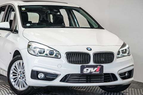 2015 Bmw 220i 7 Seater - Thumbnail