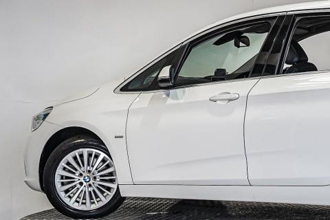 2015 Bmw 220i 7 Seater - Thumbnail