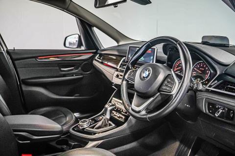 2015 Bmw 220i 7 Seater - Thumbnail