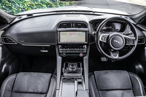 2018 Jaguar F-Pace S AWD - Thumbnail