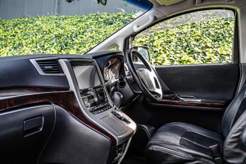 2014 Toyota Vellfire 2.4Z / Alphard - Thumbnail