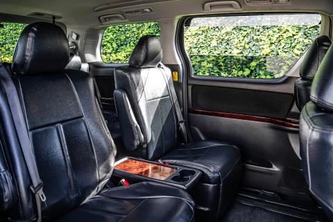 2014 Toyota Vellfire 2.4Z / Alphard - Thumbnail