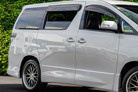 2014 Toyota Vellfire 2.4Z / Alphard - Thumbnail