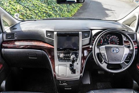 2014 Toyota Vellfire 2.4Z / Alphard - Thumbnail