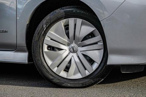 2017 Nissan Leaf 40S - Thumbnail