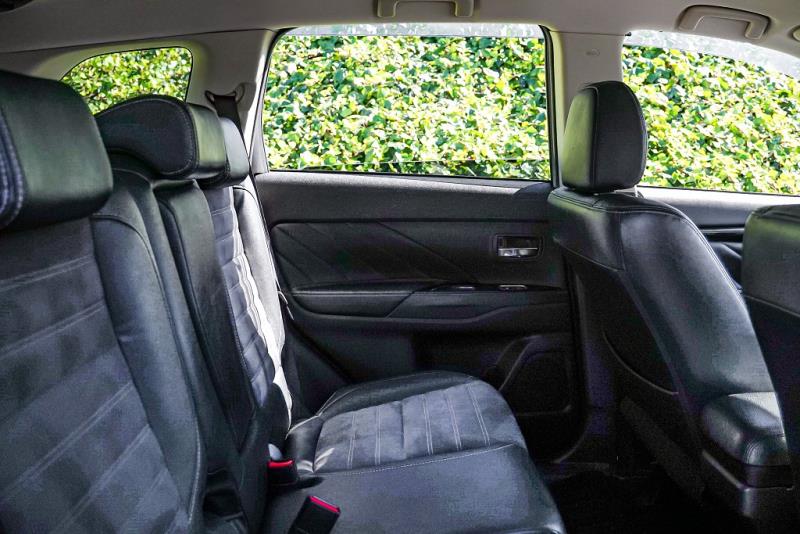2016 Mitsubishi Outlander PHEV