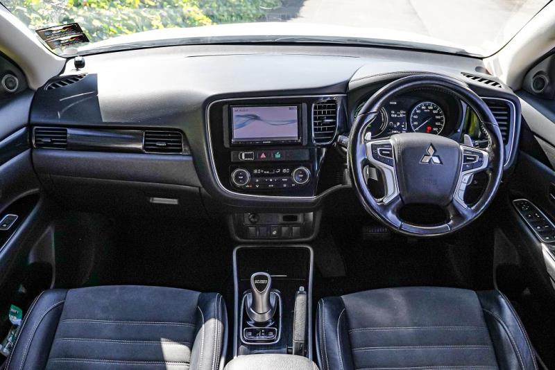 2016 Mitsubishi Outlander PHEV
