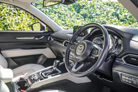 2017 Mazda CX-5 25S LTD - Thumbnail