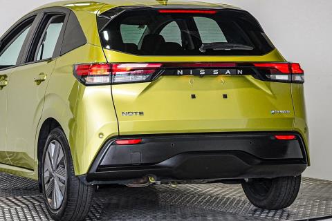2022 Nissan Note e-Power X - Thumbnail