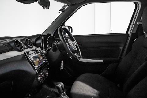 2022 Suzuki Swift Hybrid Limited - Thumbnail