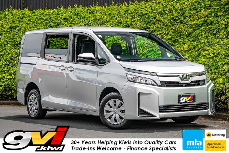 2019 Toyota Voxy 4WD 8 Seater