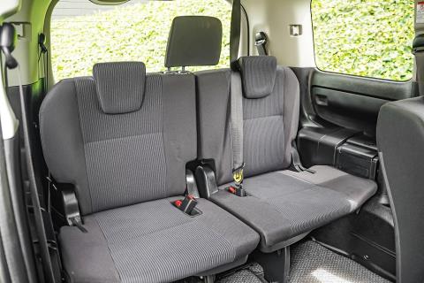 2019 Toyota Voxy 4WD 8 Seater - Thumbnail