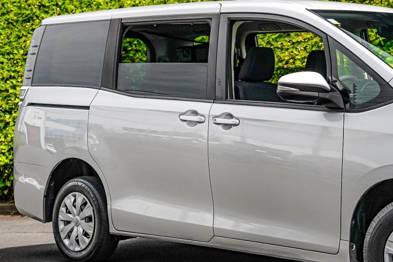 2019 Toyota Voxy 4WD 8 Seater