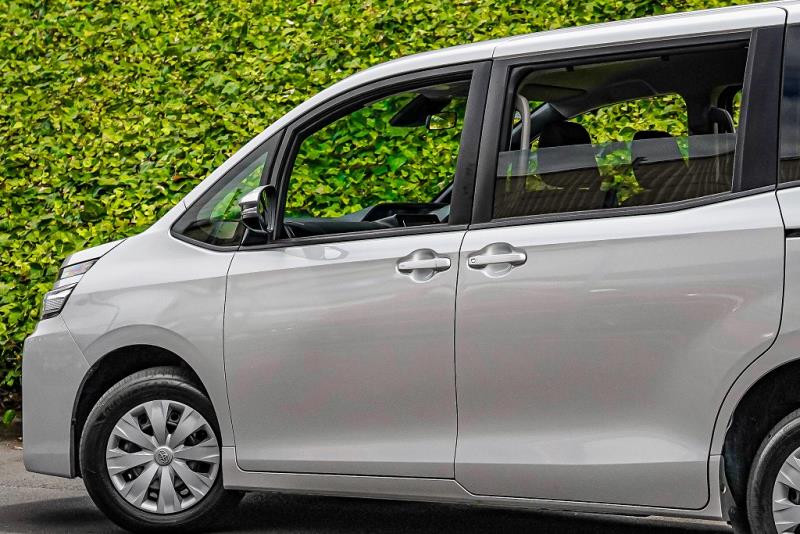 2019 Toyota Voxy 4WD 8 Seater